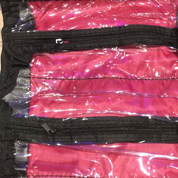 Toiletry/makeup holder or storage bag - Picture 2 of 4